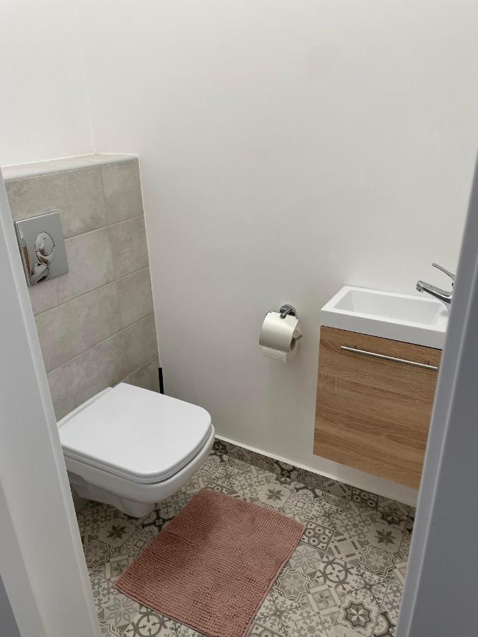 Eden City Home Gyor Ngoại thất bức ảnh