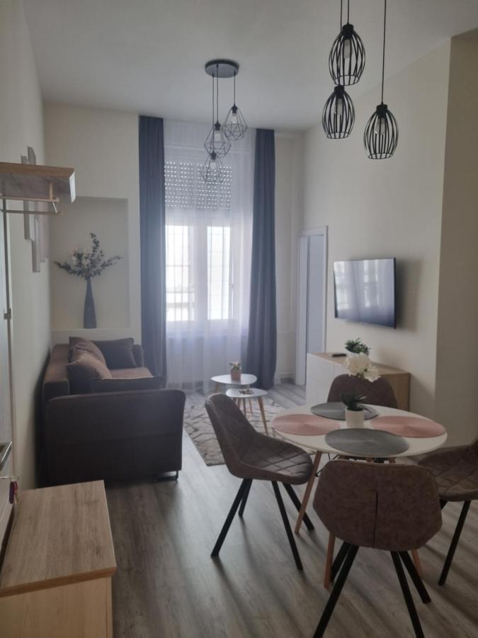 Eden City Home Gyor Ngoại thất bức ảnh