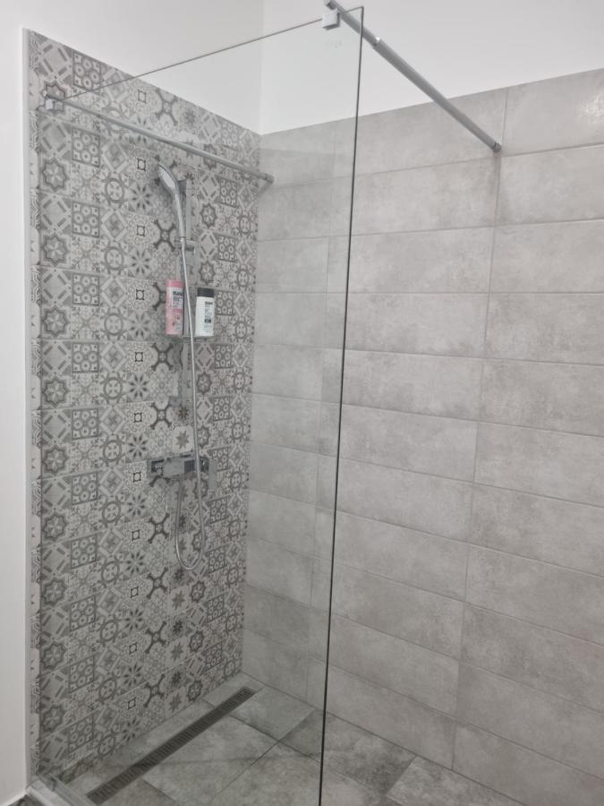Eden City Home Gyor Ngoại thất bức ảnh