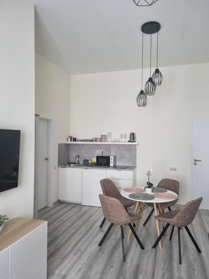 Eden City Home Gyor Ngoại thất bức ảnh